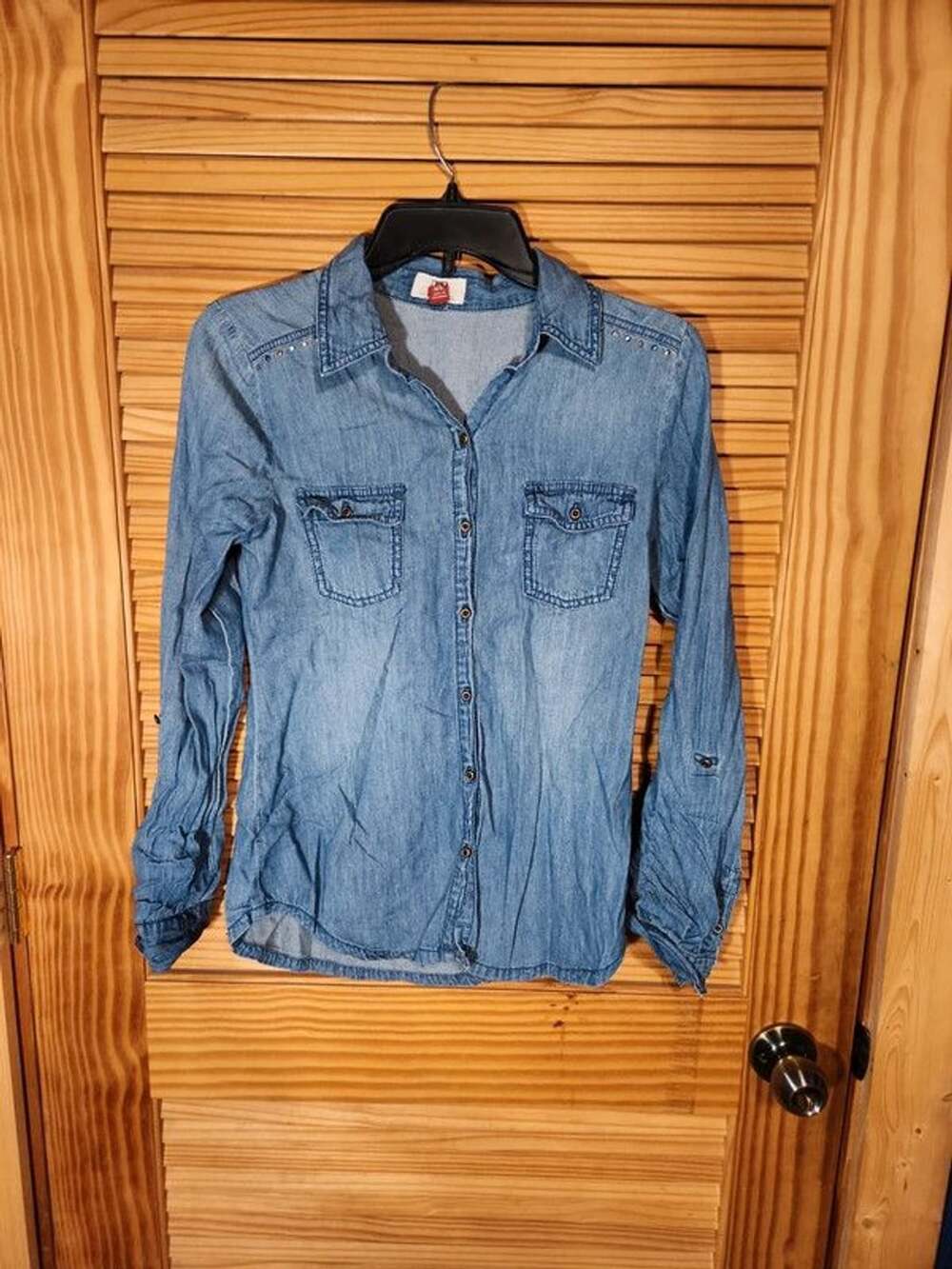 Vintage l.e.i. Lightweight Jean Button-Down Shirt with Bling Accent Shoulders -
